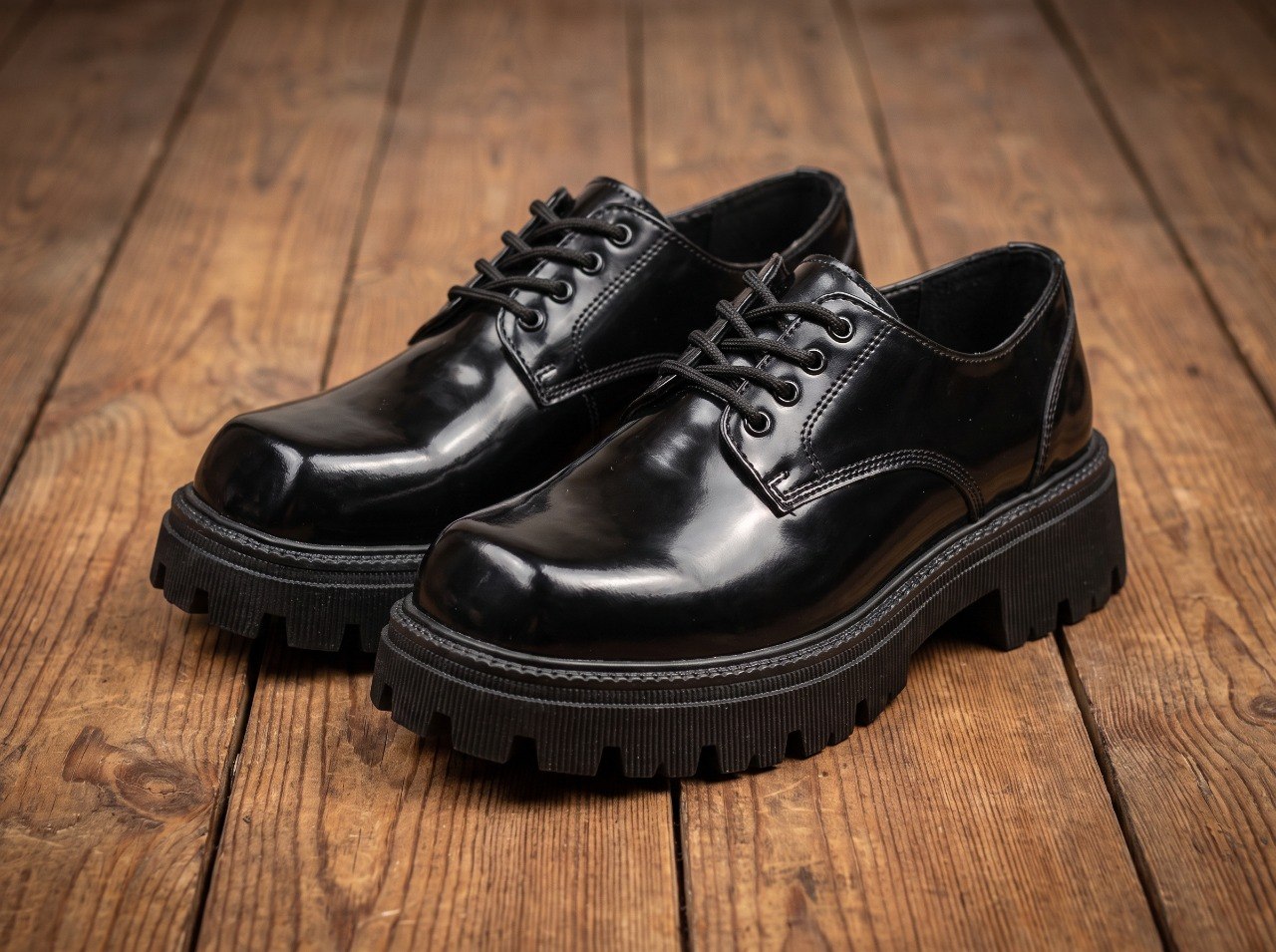 کفش چرم ورنی لژ دار مدل بالنسیاگا balenciaga