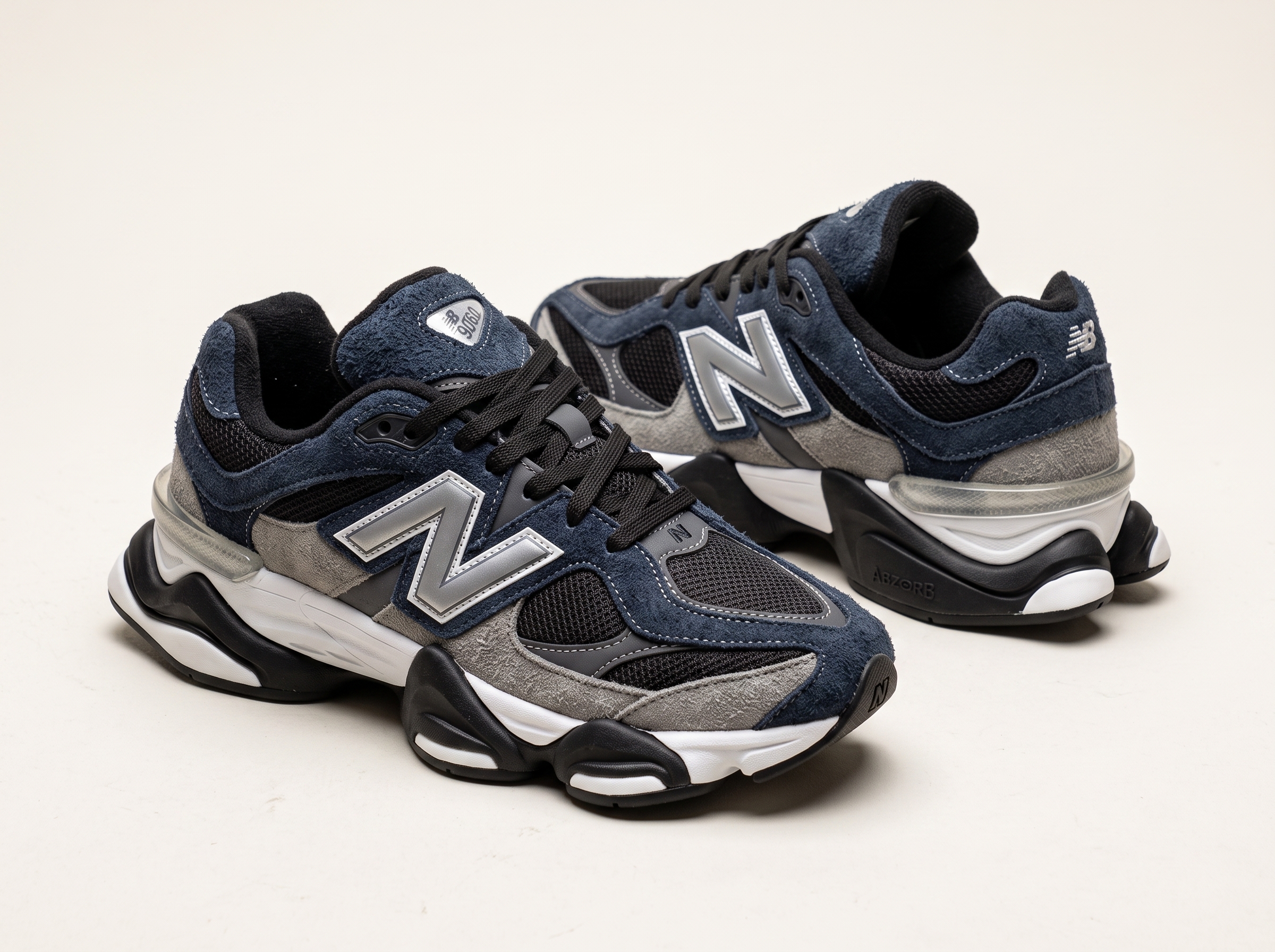 کتونی New balance 9060 رنگ سرمه ای طوسی