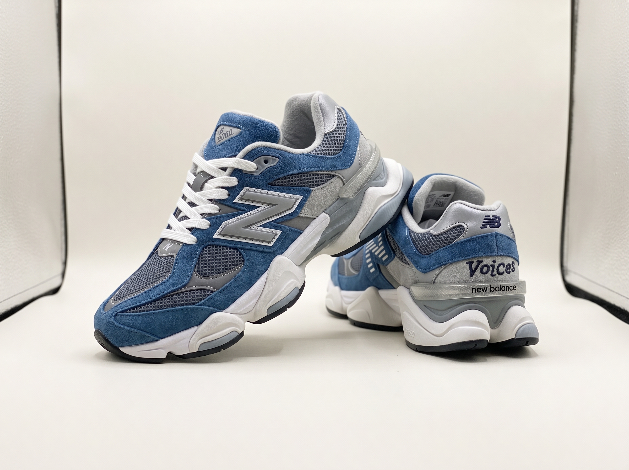 کتونی New balance 9060 رنگ طوسی ابی