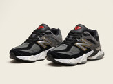 کتونی New balance 9060 رنگ مشکی N زرد