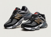 کتونی New balance 9060 رنگ مشکی N زرد
