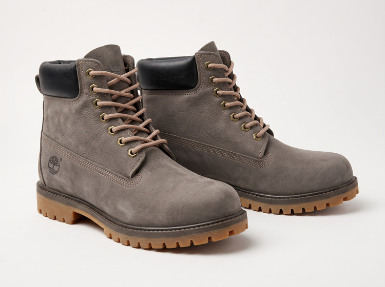 بوت چرم نبوک timberland رنگ طوسی